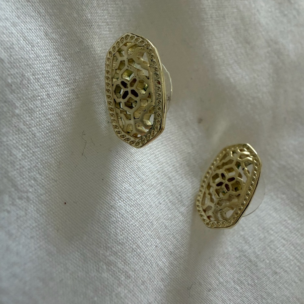Kendra Scott Ellie Bryant Gold Stud Earrings